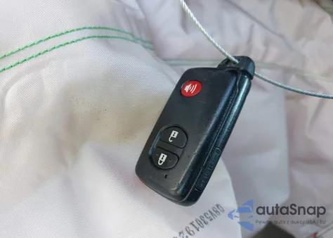 2013 Toyota Prius Two из США, поврежденный, VIN JTDKN3DU3D0345988